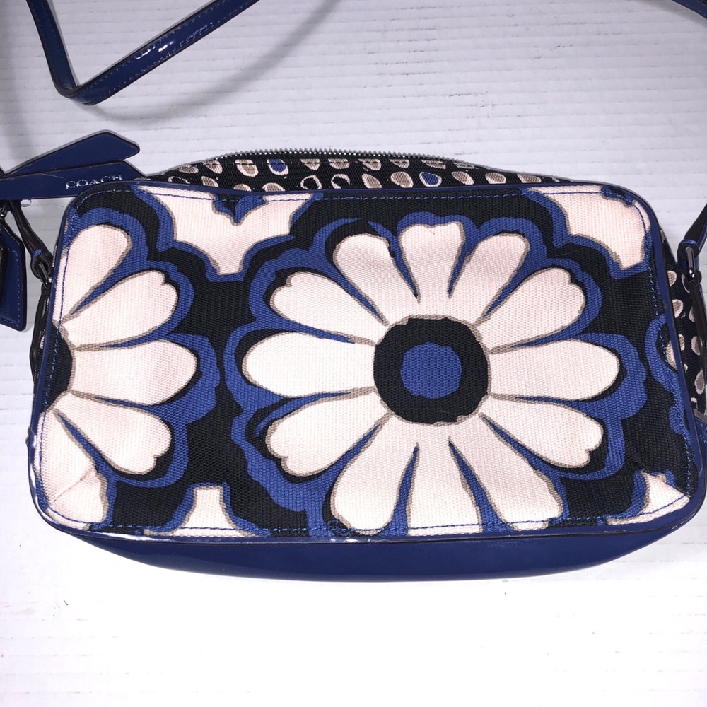 Coach Poppy Floral Scarf Print Flight Bag Crossbody Shoulder Bag - Picture 2 of 8